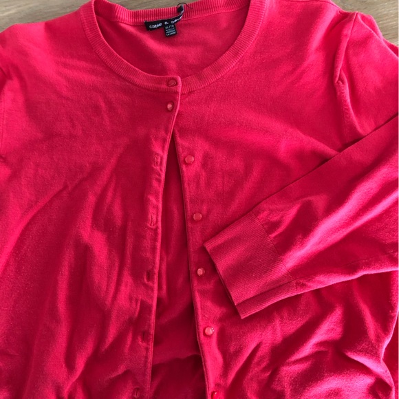 Cable & Gauge fuchsia pink cardigan - Picture 3 of 6